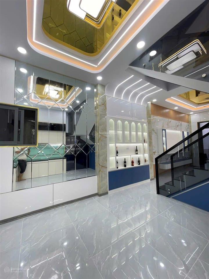 Nhà phố mới gần chợ xóm vắng và kcn sóng thần, phường dĩ an, tp dĩ an