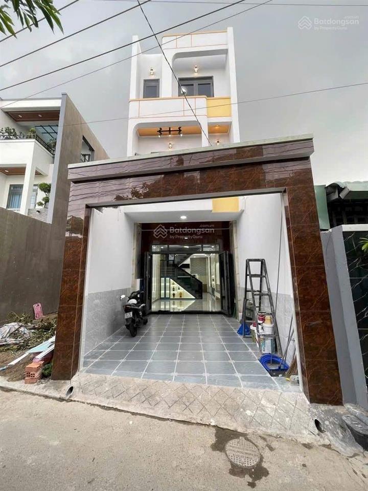 Nhà phố mới gần chợ xóm vắng và kcn sóng thần, phường dĩ an, tp dĩ an