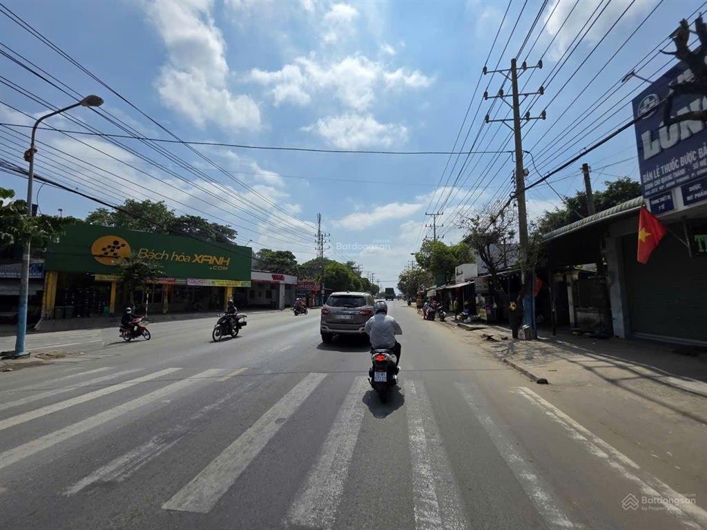 Nhà cấp 4 gác lửng gần chợ bình an giáp làng đại học quốc gia p bình thắng dĩ an (p.đông hòa tphcm)