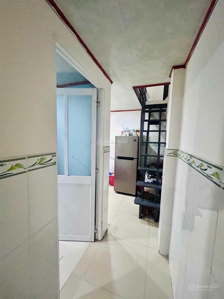 Nhà cấp 4 gác lửng gần chợ xóm nghèo và vincom 550, phường dĩ an, tp dĩ an.