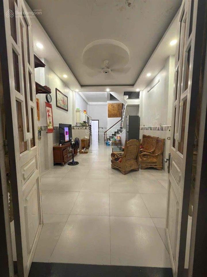 Nhà phố gần chợ dĩ an 2, phường an bình, tp dĩ an. (p.dĩ an tphcm)