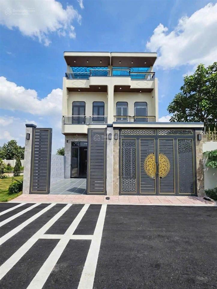 Nhà phố mới tặng nội thất kdc gần ngã tư bình trị, p. tân bình, dĩ an