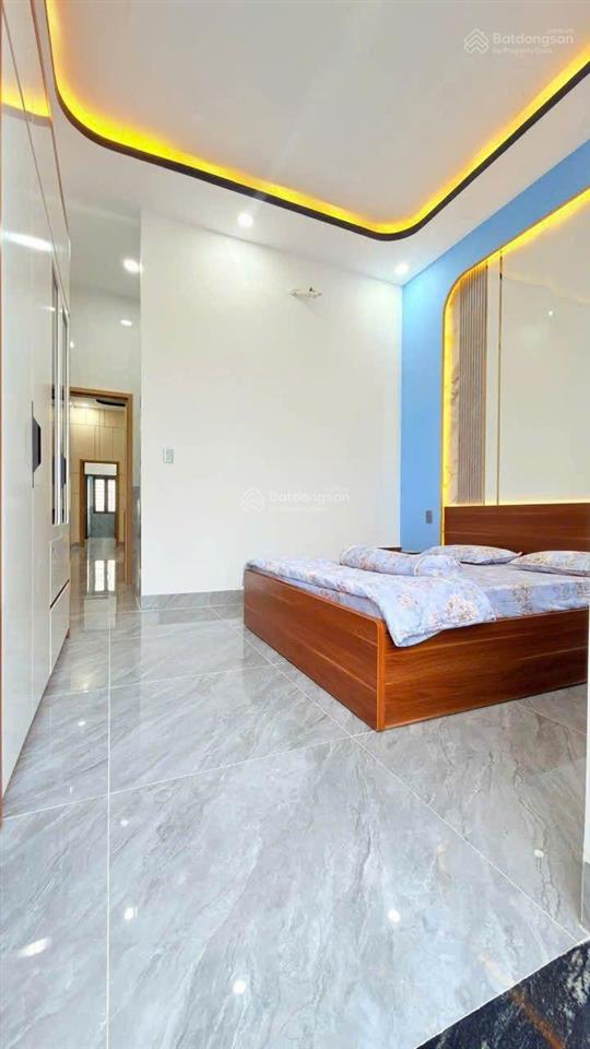 Nhà phố mới tặng nội thất kdc gần ngã tư bình trị, p. tân bình, dĩ an