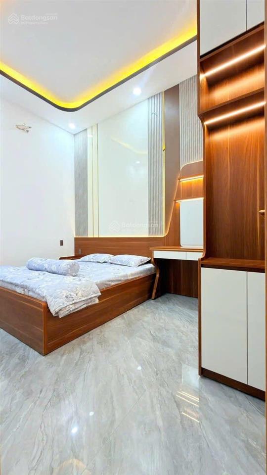 Nhà phố mới tặng nội thất kdc gần ngã tư bình trị, p. tân bình, dĩ an