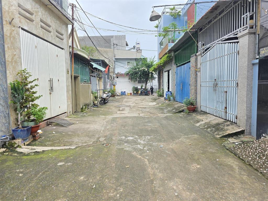 Đất 110m2, ngang 4.6m, kdc gần bigc go dĩ an, phường đông hòa, tp dĩ an
