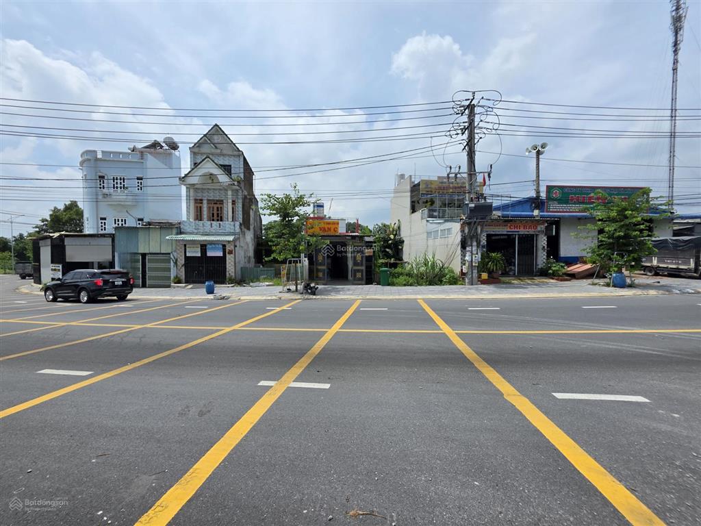 Nhà mặt tiền kinh doanh nguyễn thị tươi, phường tân bình, tp dĩ an