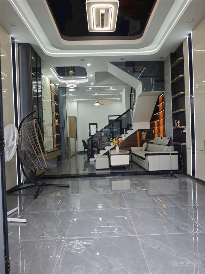 Nhà phố hoàn công có thang máy kdc icon central gần vincom550 dĩ an