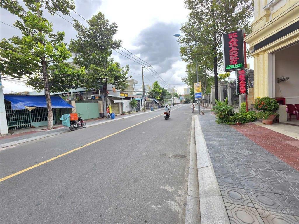 Đất 141.2m mặt tiền kinh doanh đường nguyễn hữu cảnh, phường đông hòa, tp dĩ an