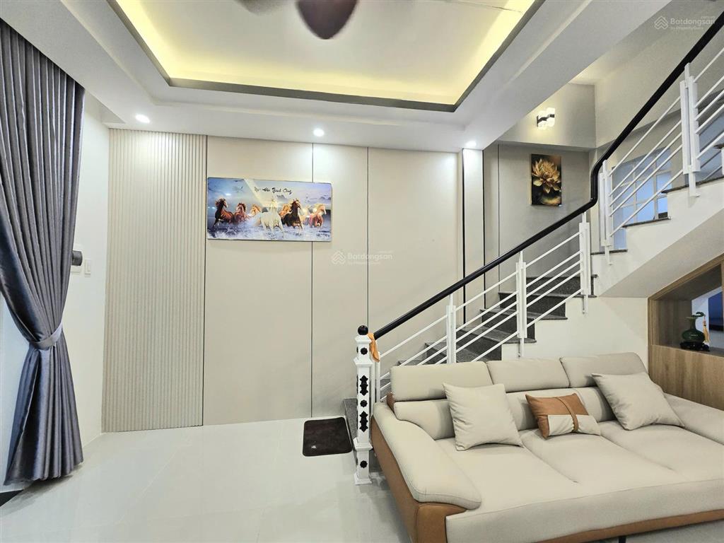Nhà 2 mặt tiền kinh doanh hoà xuân ngang 9m hiếm