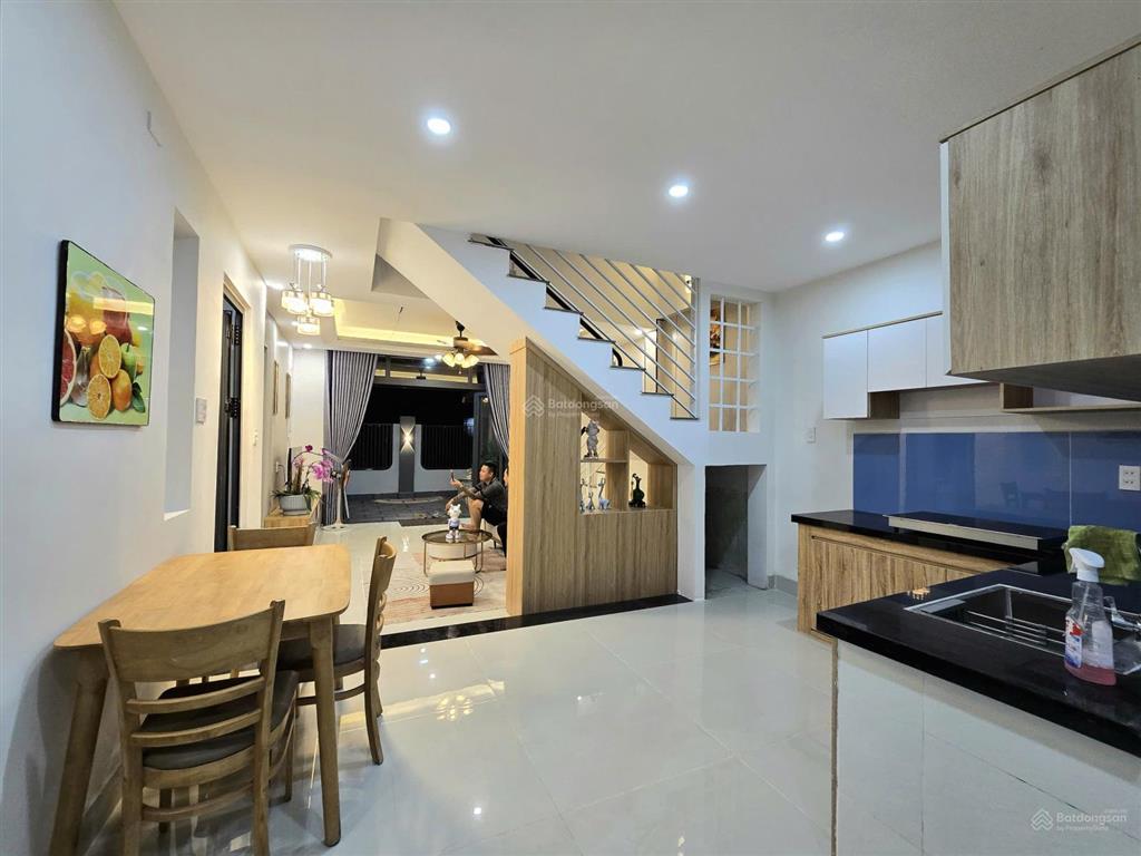 Nhà 2 mặt tiền kinh doanh hoà xuân ngang 9m hiếm