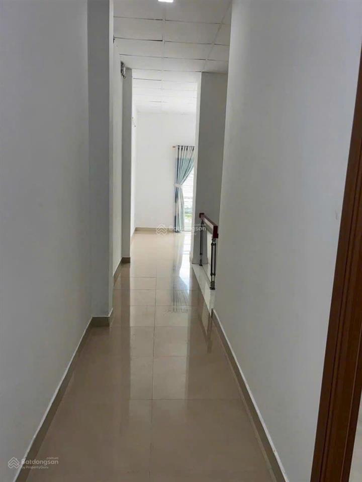 Bán nhà 2 tầng bờ đằm 7, khu tái định cư bến xe đức long, hòa xuân