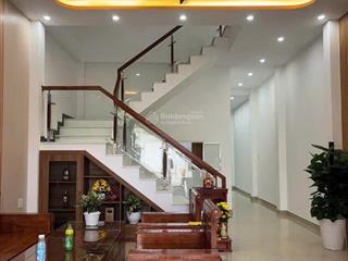 Bán nhà 2 tầng bờ đằm 7, khu tái định cư bến xe đức long, hòa xuân