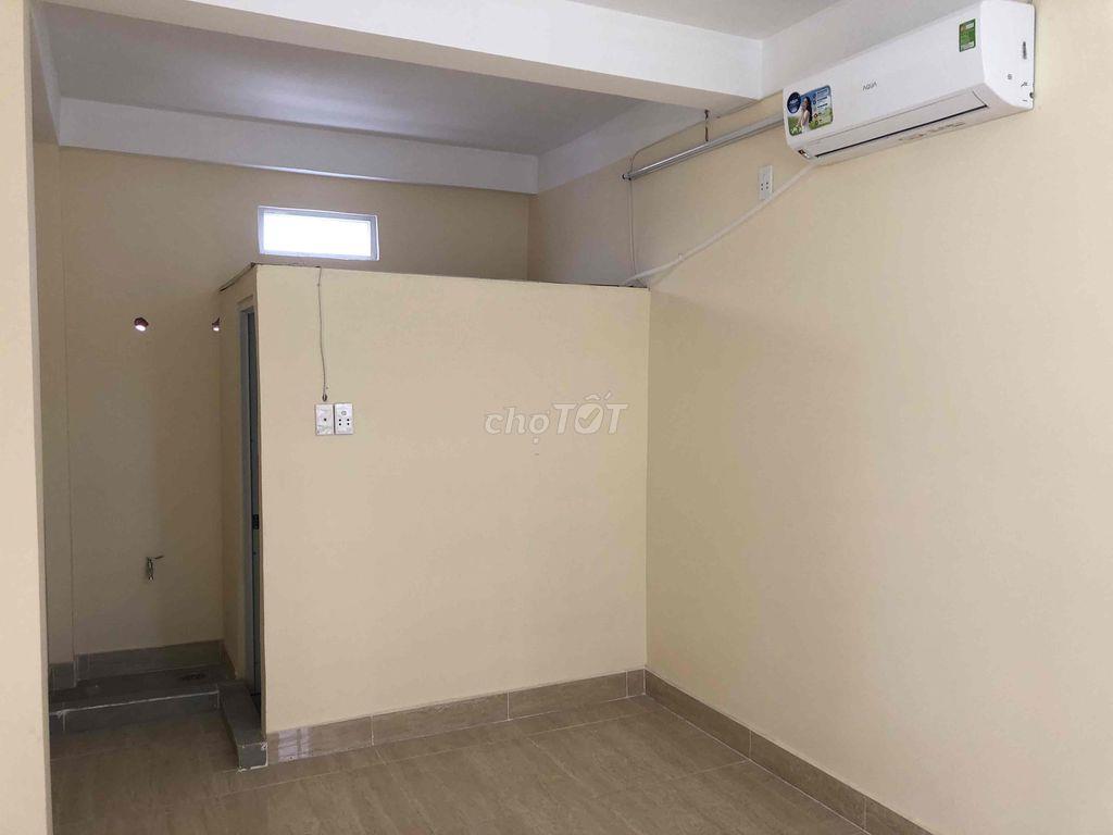 CHO THUÊ PHÒNG TRỌ CHÍNH CHỦ TẠI QUẬN TÂN PHÚ CÓ THANG MÁY, WC RIÊNG,