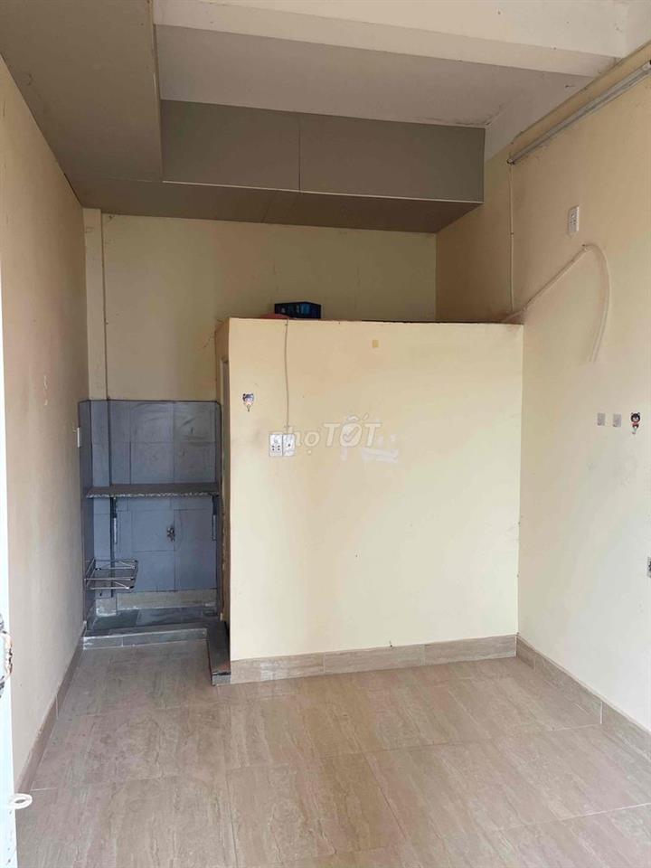 CHO THUÊ PHÒNG TRỌ CHÍNH CHỦ TẠI QUẬN TÂN PHÚ CÓ THANG MÁY, WC RIÊNG,