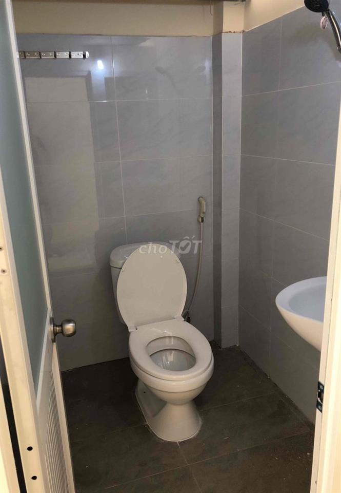 CHO THUÊ PHÒNG TRỌ CHÍNH CHỦ TẠI QUẬN TÂN PHÚ CÓ THANG MÁY, WC RIÊNG,
