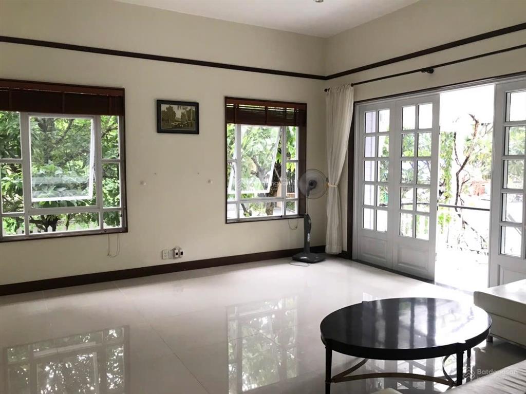 Villa căn góc hai mặt tiền khu compound nguyễn văn hưởng, p thảo điền, q2. 15mx21m 6pn 5wc