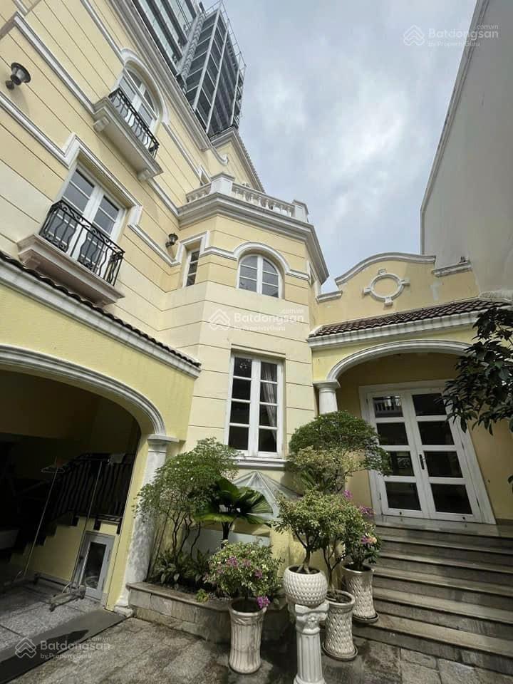 Siêu cấp biệt thự cực hiếm của giới thượng lưu. 270m2. biệt thự nghỉ dưỡng ngay trung tâm quận 1
