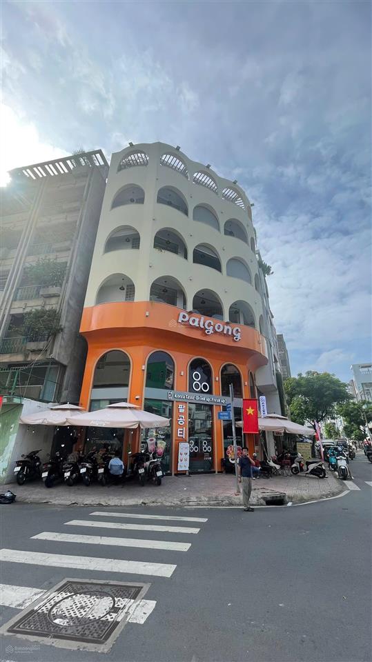 Góc 2 mặt tiền kinh doanh gần các bệnh viện, trung tâm thương mại lớn ở quận 5. trệt 5 lầu st