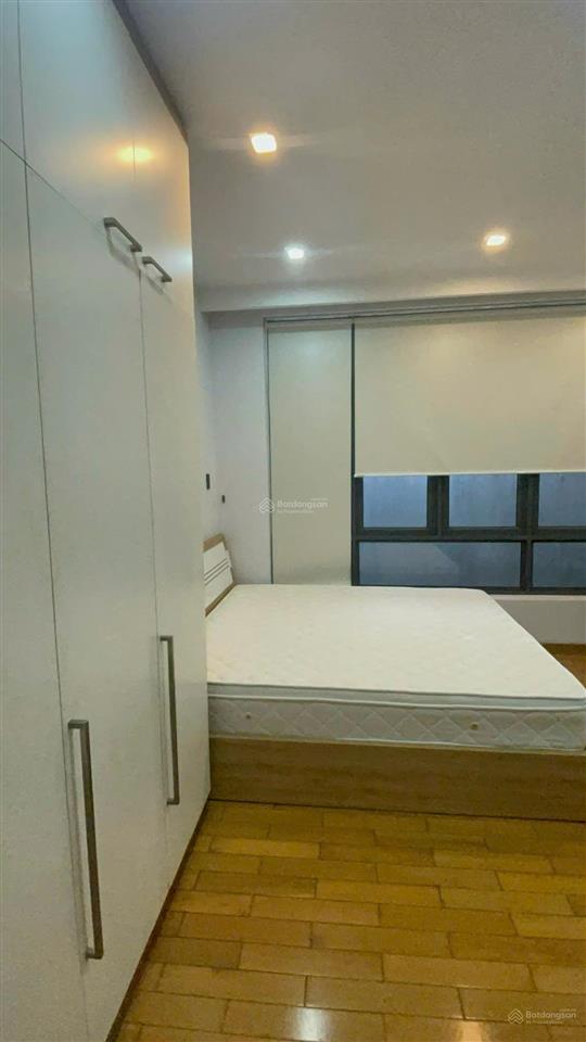 Bán nhà mặt phố cách chợ bến thành 150m, có diện tích 72m2, có 6 tầng đang cho thuê 65 triệu/tháng.