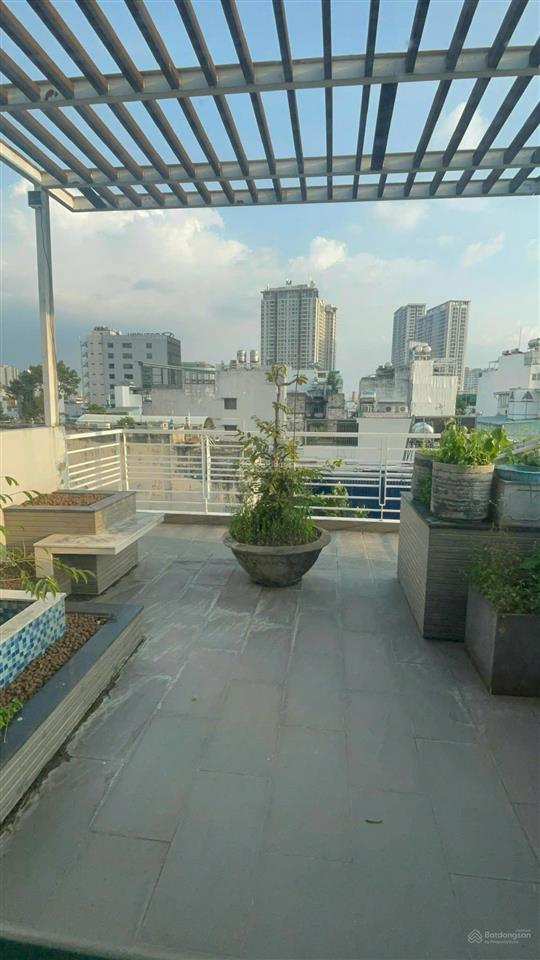 Bán nhà mặt phố cách chợ bến thành 150m, có diện tích 72m2, có 6 tầng đang cho thuê 65 triệu/tháng.