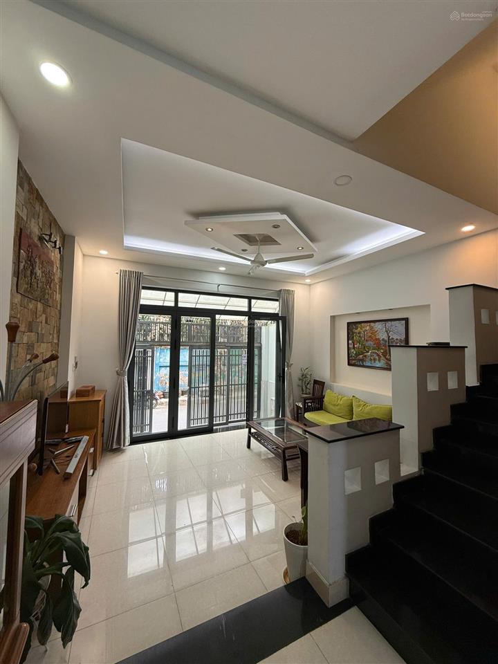 Cho thuê nhà mặt tiền thảo điền 5m x 11m trệt 2 lầu