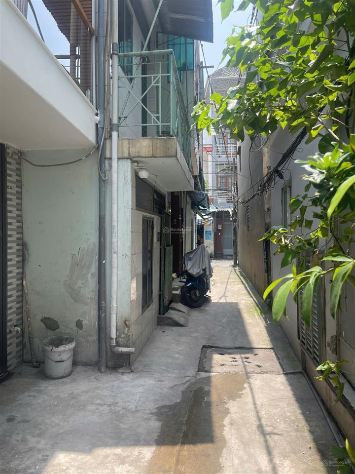 Cho thuê nhà hẻm xe 3 gác gần trường đh hồng bàng, hutech, uef... 1 trệt 1 lầu. nhà mới vào ở ngay