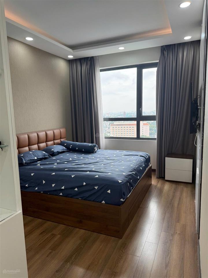Chính chủ bán căn hộ 4 pn view sông sài gòn đang cho thuê 32 triệu/tháng.