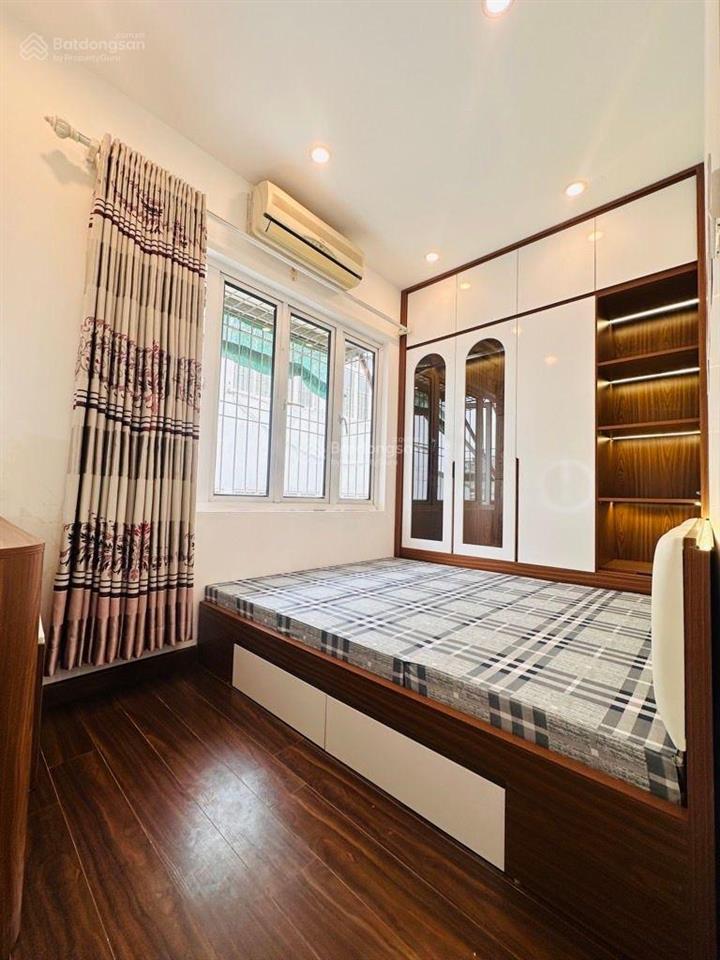 Bán gấp cc 2pn, 1wc, 45m2 tại vọng hà, hoàn kiếm. 2,68 tỷ