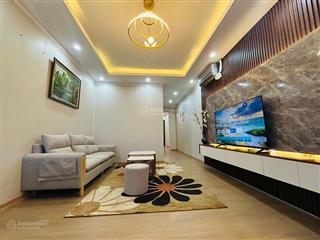 Tập thể nam đồng  80m2 4.8 tỷ  căn góc khu vip đống đa  vài bước ra hồ