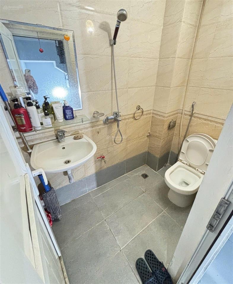 Nhà đẹp nguyễn đức cảnh 30m ra phố 5pn có dòng tiền