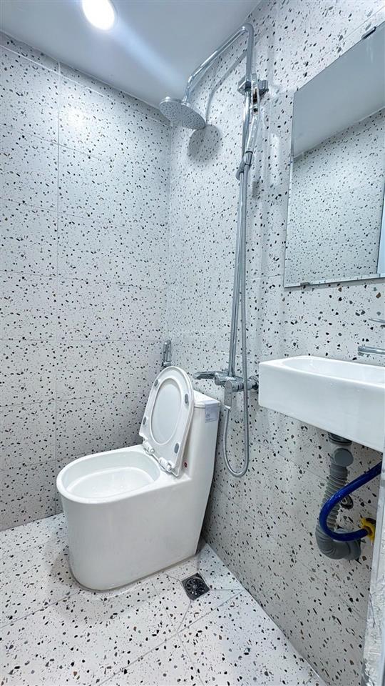 Tập thể thọ lão  55m2  nhỉnh 2 tỷ  nhà đẹp ở luôn  gần hồ  vài bước lên phố