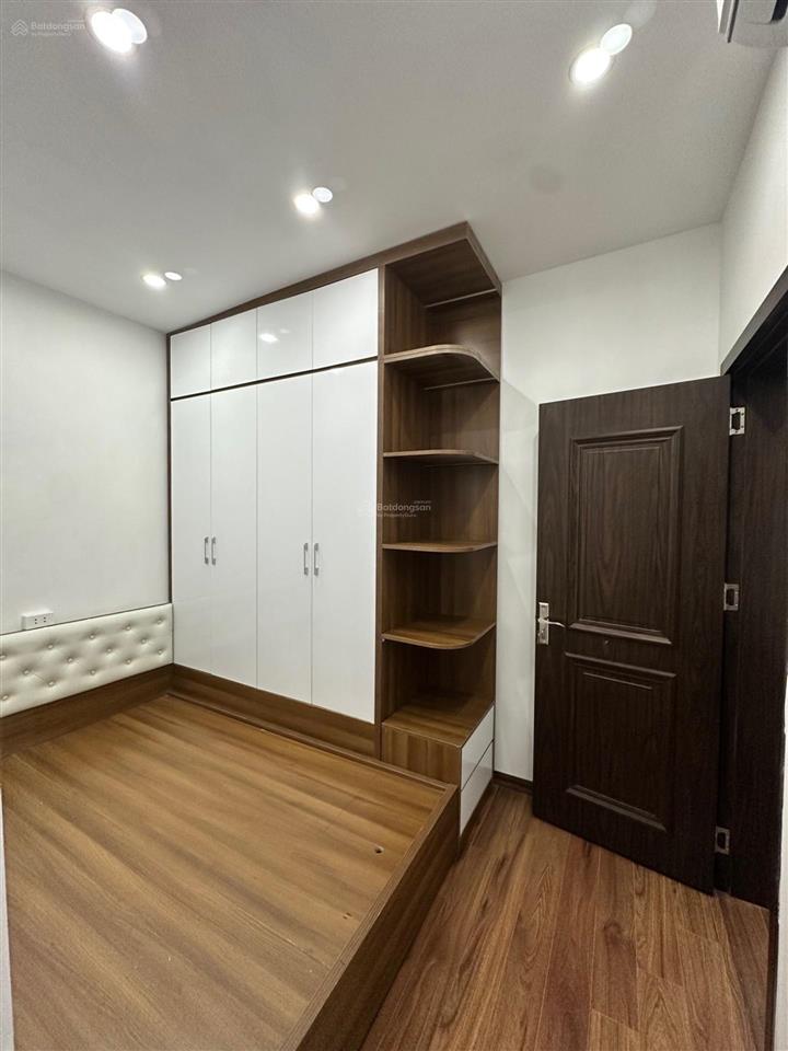 Tập thể chùa láng  nhà đẹp ở luôn  trung tâm đống đa  gần viện gần trường học  gần hồ