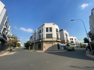 Mới nhất khu. căn góc 2 mặt tiền, trục chính thông ra quảng trường kđt tây sông hậu