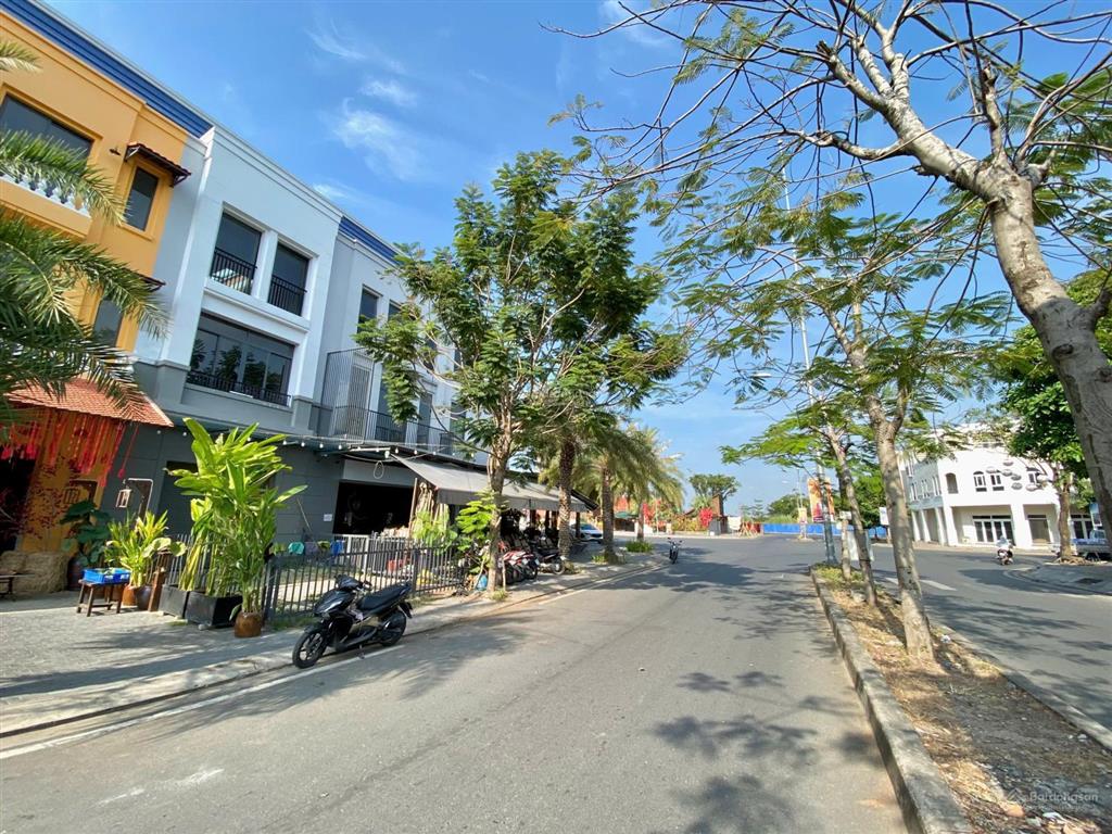 Hàng hiếm! shophouse trục chính triệu quang phục (kđt tây sông hậu). chỉ duy nhất 01 căn.