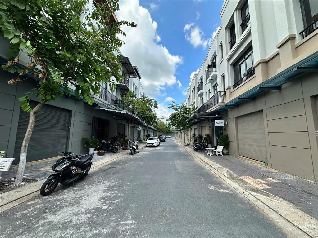 Giá tốt khu! nhà 1t2l tây sông hậu. đón sóng hạ tầng mở đường điện biên phủ