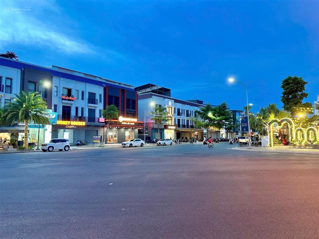Mặt tiền đ. triệu quang phục  trục chính kđt tây sông hậu! thích hợp đầu tư kinh doanh