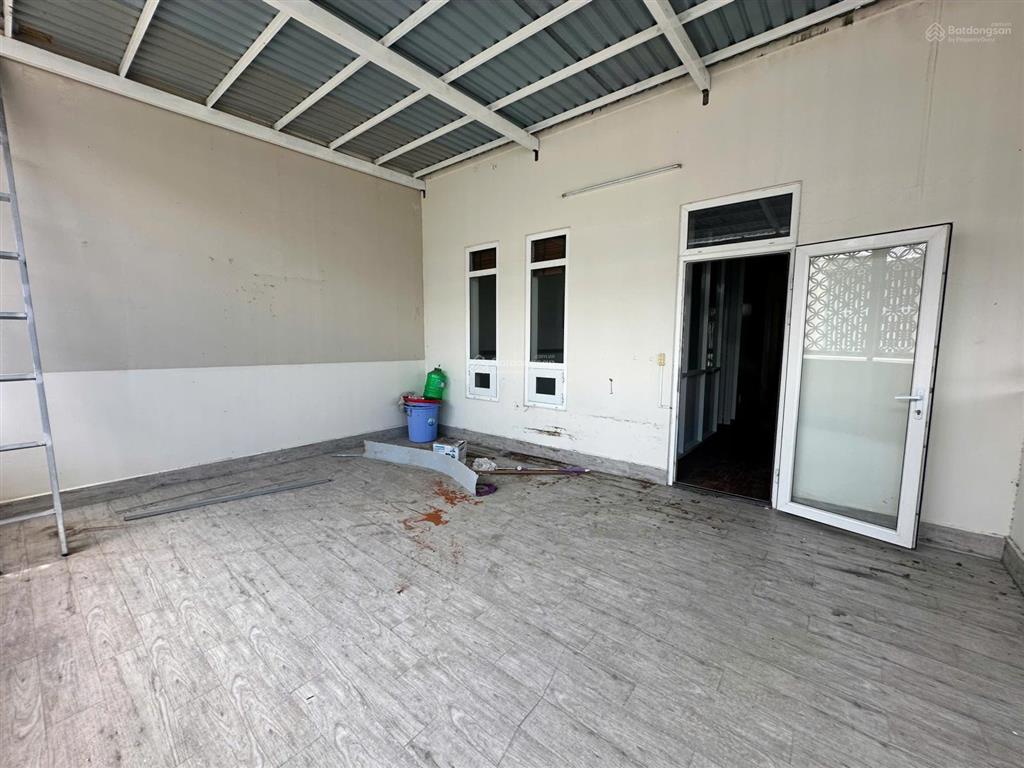 Nổi bật! 01 căn shophouse liền kề nhà hát ag. view sông thoáng mát  kđt tây sông hậu