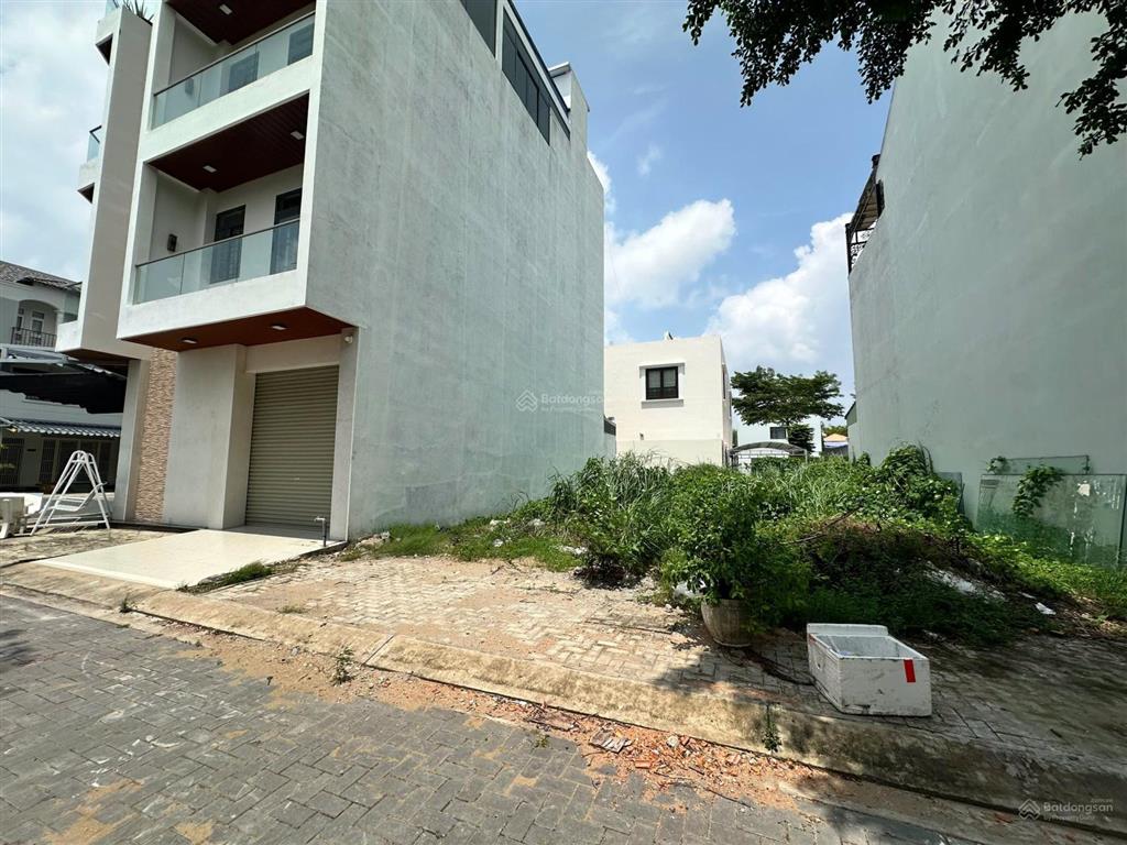 Bán nhanh trong tuần  giá tốt! cặp nền biệt thự kđt tây sông hậu