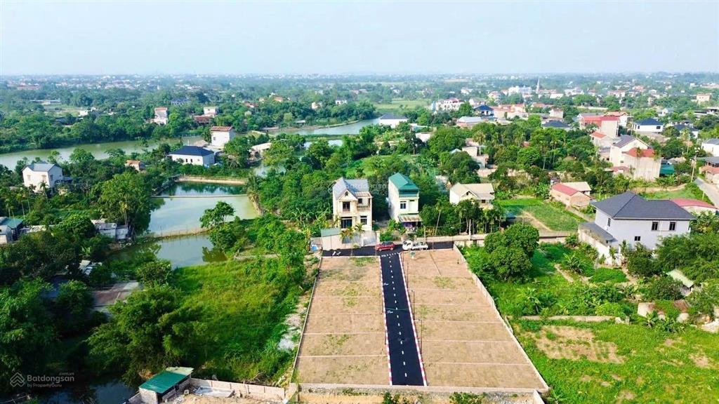 1 lô góc 2 mặt tiền  đón sóng 2 tuyến đường (ql6  ql21a)  giá mềm nhất khu vực