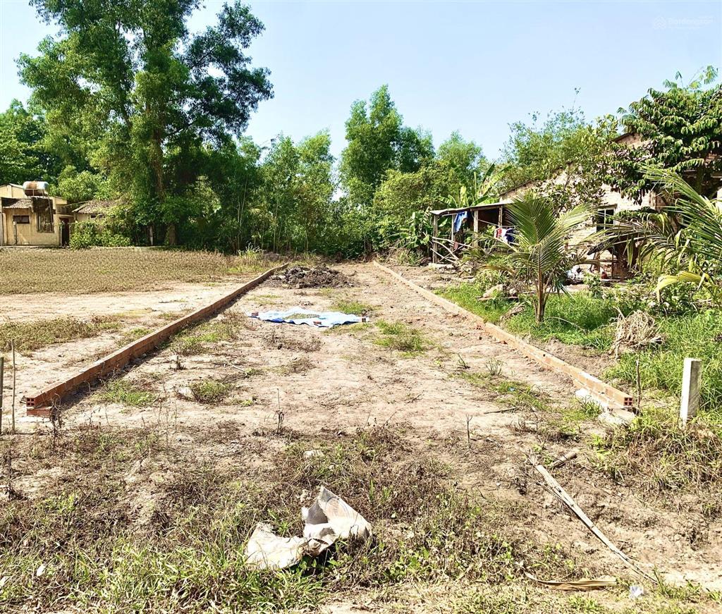 Em muốn bán lô đất thổ cực đẹpgiá tốt 200m2 ngay ngã tư an bìnhtrảng bàng!