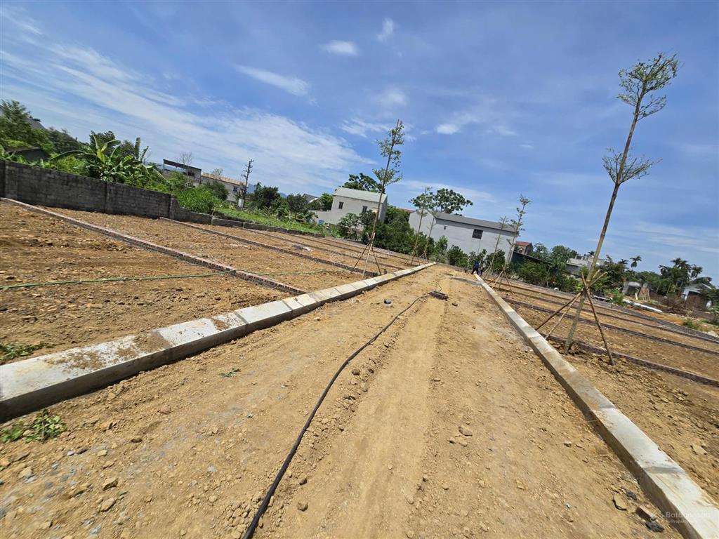 Tài chính chỉ dưới 2tỷ cách lô đất của em 1km xuân mai đang là tâm điểm lý tưởng . được nằm top