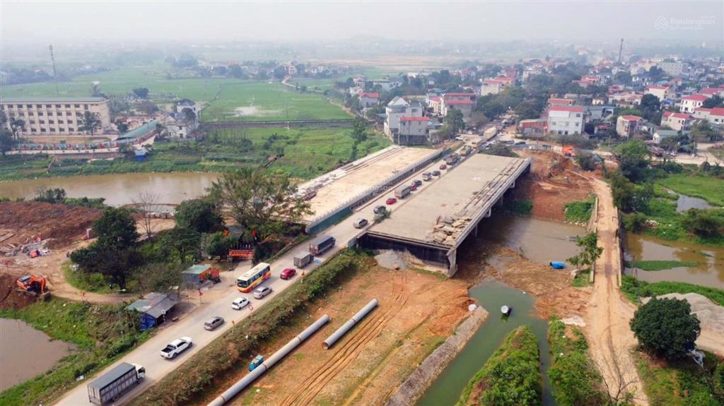 Giai đoạn khó khăn, các bác có tiền mua ở hay đầu tư thời điểm này là hợp lý. em cắt lỗ