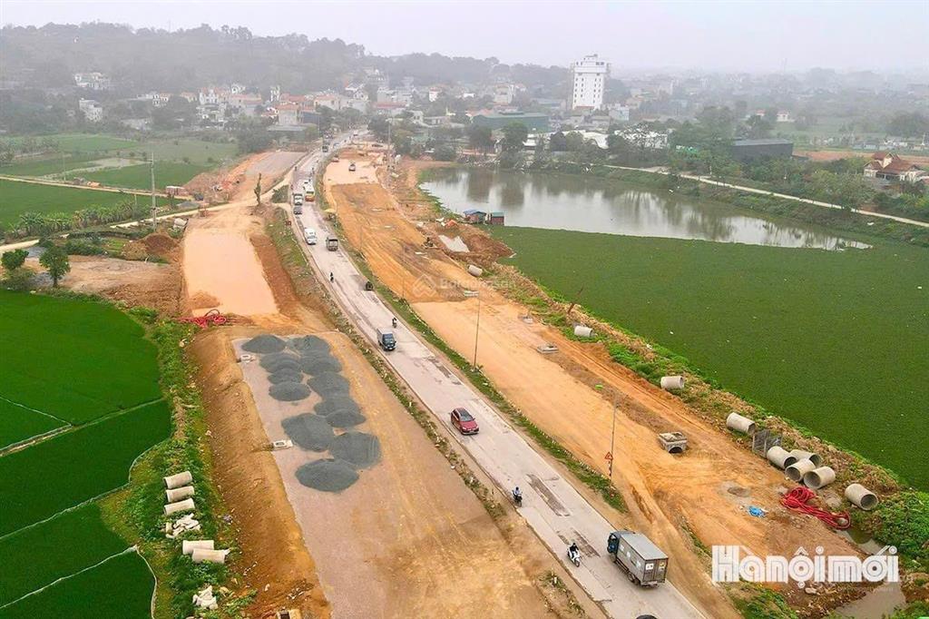Giai đoạn khó khăn, các bác có tiền mua ở hay đầu tư thời điểm này là hợp lý. em cắt lỗ