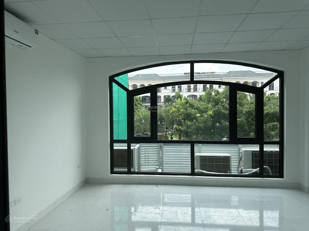 Cho thuê lk 117m2 vin2 làm văn phòng