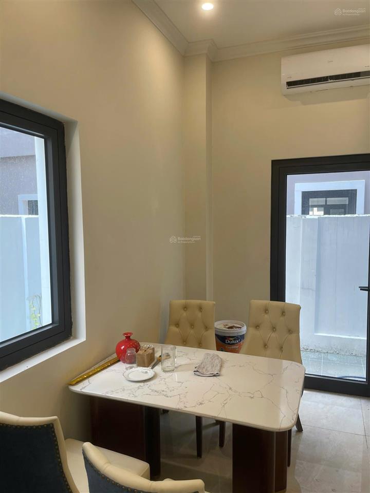 Cho thuê liền kề xẻ khe vin3 ht5t ưu tiên gia đình