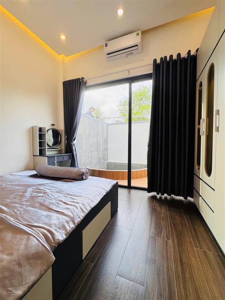 Nhà phố hiện đại full nội thất cao cấp