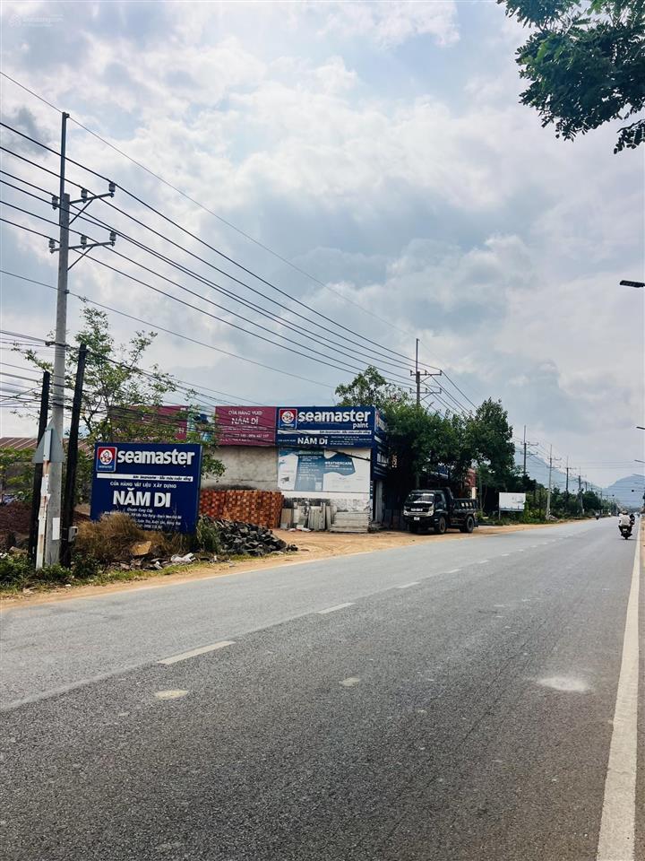 Đất mặt tiền đt 763, view đẹp. sổ hồng riêng
