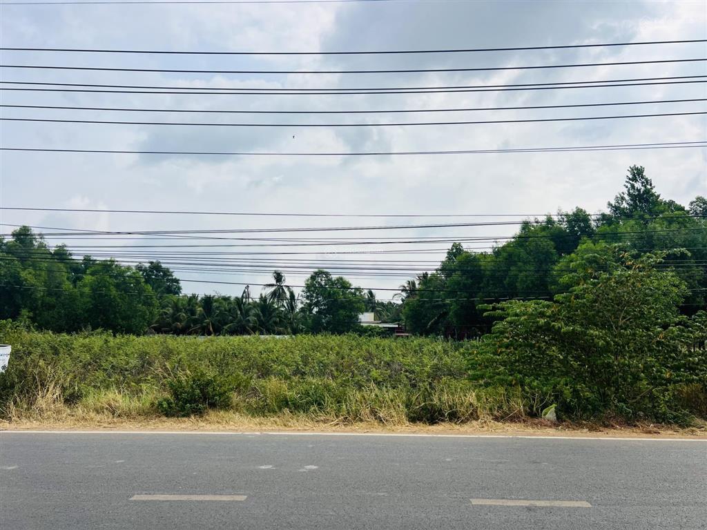 Đất mặt tiền đt 763, view đẹp. sổ hồng riêng