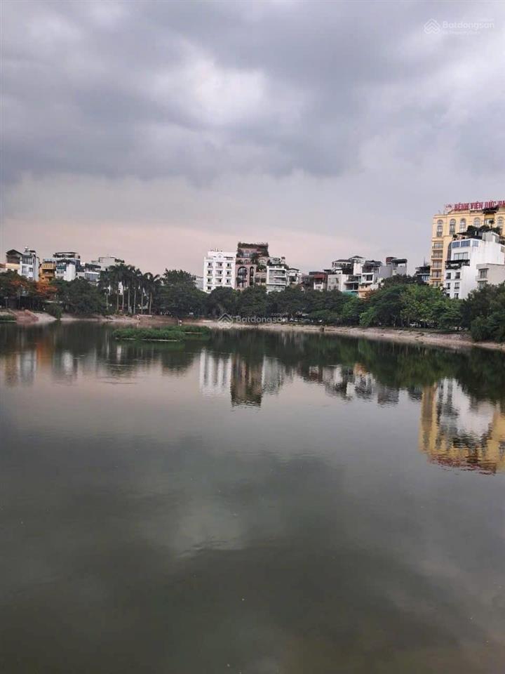 Mặt phố, view hồ ba mẫu, 400m2, 10 tầng, mt 14m, hơn 200t, building văn phòng hạng b, dthu 6tỷ/năm