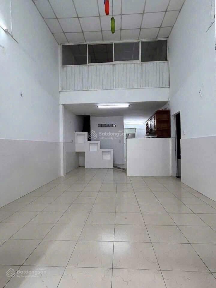 Cho thuê nhà p10, gò vấp hẻm xe hơi